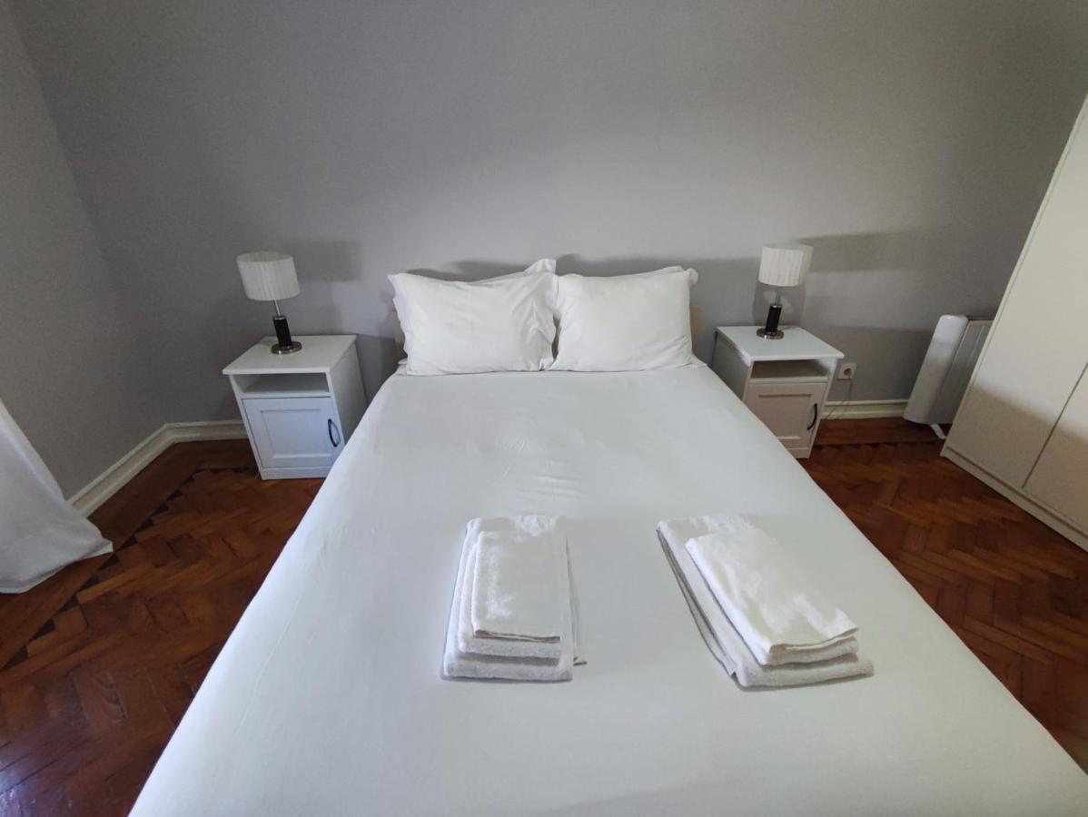 Lisbon Traditional T2 With Balcony In Damaia, Lisbon Amadora Ngoại thất bức ảnh