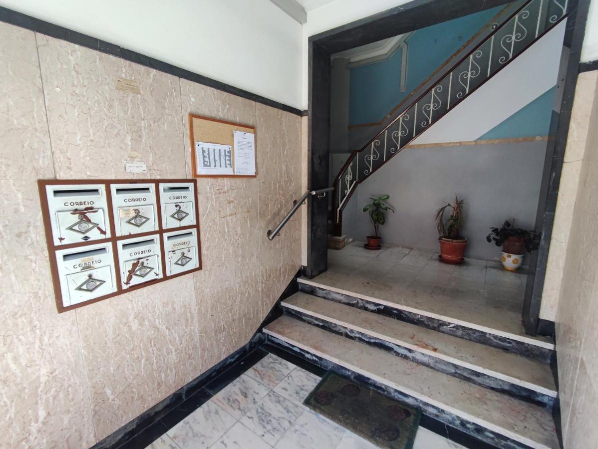 Lisbon Traditional T2 With Balcony In Damaia, Lisbon Amadora Ngoại thất bức ảnh